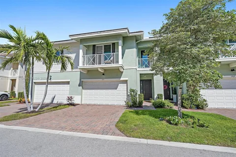 1915 Juno Landing Lane, North Palm Beach FL 33408