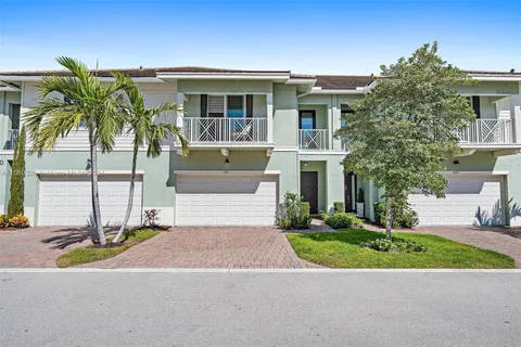 1915 Juno Landing Lane, North Palm Beach FL 33408