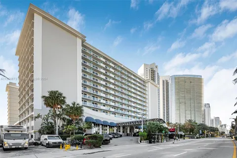 19201 Collins Ave # 935, Sunny Isles Beach FL 33160