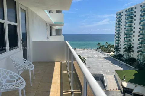 3725 S Ocean Dr # 924, Hollywood FL 33019