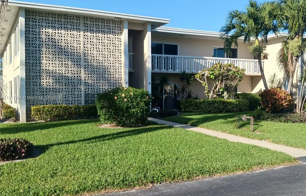 215 Main Blvd # 1A, Boynton Beach FL 33435