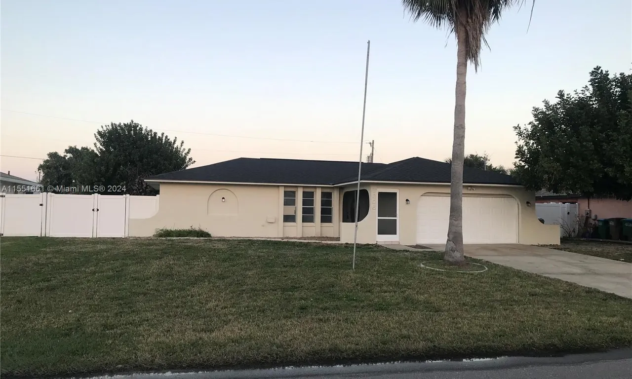 1806 SE 15 PL, Cape Coral FL 33990