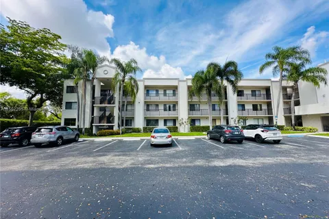 10818 W Clairmont Cir # 102, Tamarac FL 33321