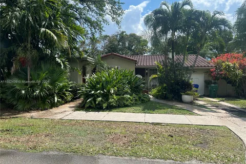 3910 SW 2nd St, Miami FL 33134