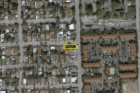 1018 NW 26th St, Miami FL 33127