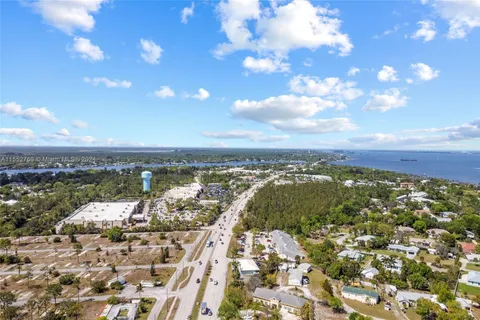 13070 Us Highway 1, Sebastian FL 32958