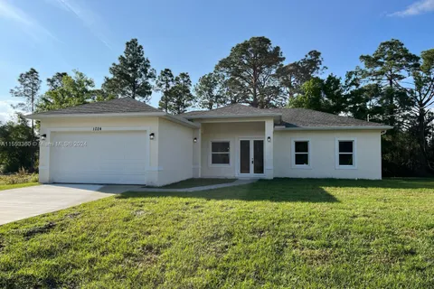 1024 E Bagget St, Lehigh Acres FL 33974