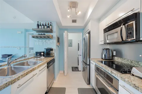 110 Washington Ave # 2311, Miami Beach FL 33139