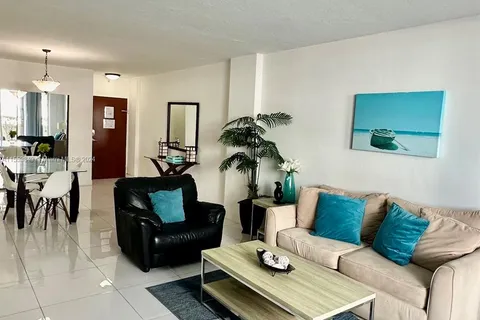 3801 S Ocean Dr # 1B, Hollywood FL 33019