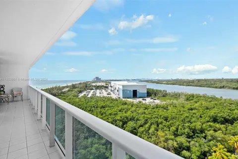 100 Bayview Dr # 1418, Sunny Isles Beach FL 33160