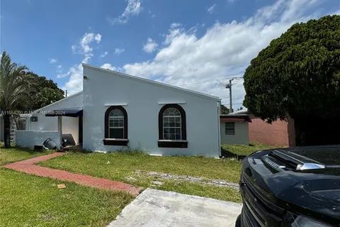 19422 SW 119th Ct, Miami FL 33177