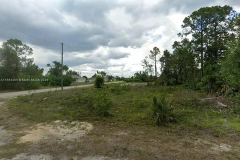 2920 51 St W, Lehigh Acres FL 33971