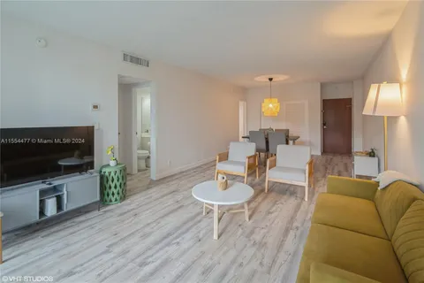 4001 S Ocean Dr # 2C, Hollywood FL 33019