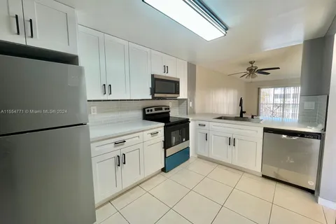 1100 NW 87th Ave # 403, Coral Springs FL 33071