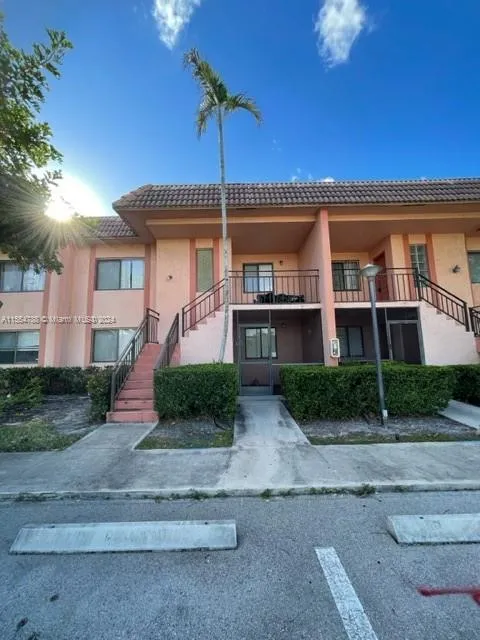 215 Lakeview Dr # 204, Weston FL 33326