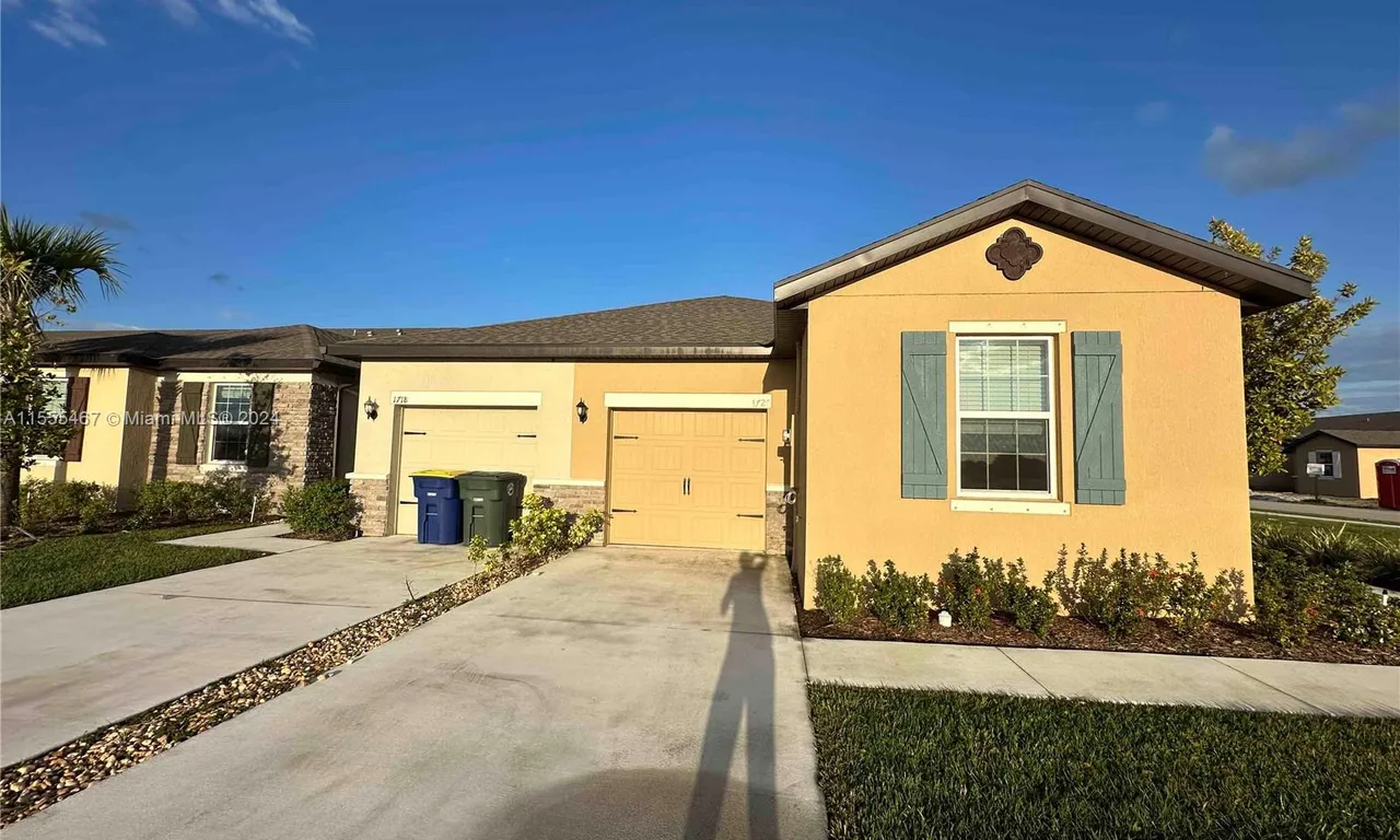 1720 Celebration Dr, Fort Pierce FL 34947