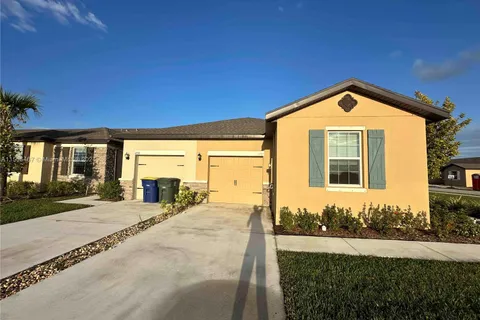 1720 Celebration Dr, Fort Pierce FL 34947