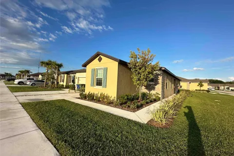 1720 Celebration Dr, Fort Pierce FL 34947