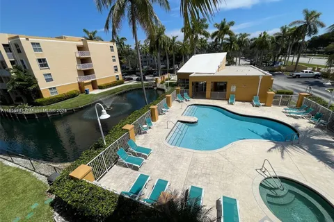 1450 SE 3rd Ave # 209, Dania Beach FL 33004