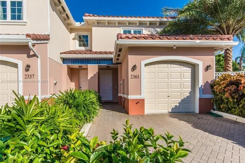 2361 SE 5th St # 2361, Pompano Beach FL 33062