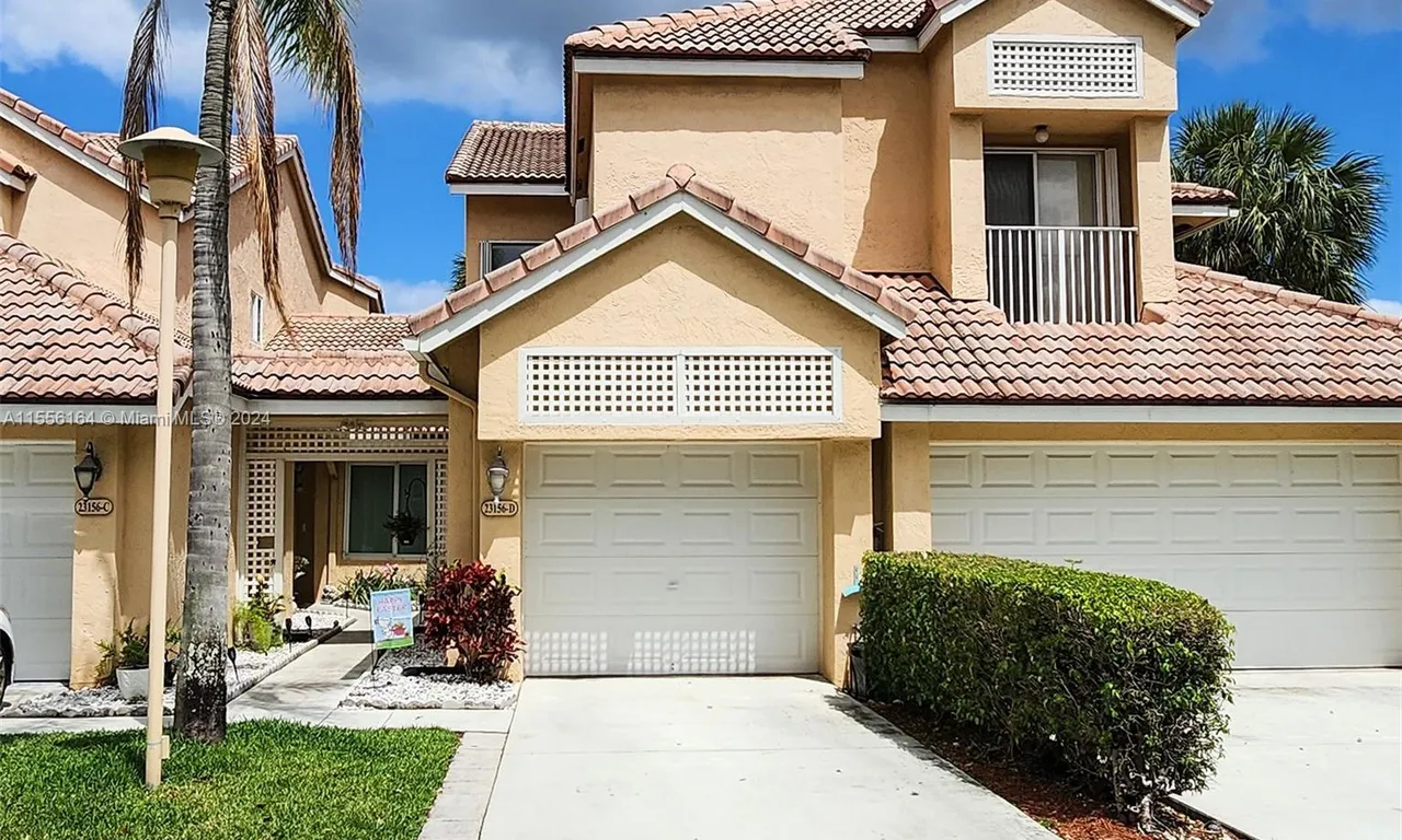 23156 Fountain Vw # D, Boca Raton FL 33433