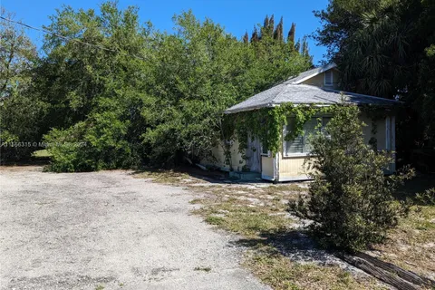 382 E Midway Road RD, Fort Pierce FL 34982