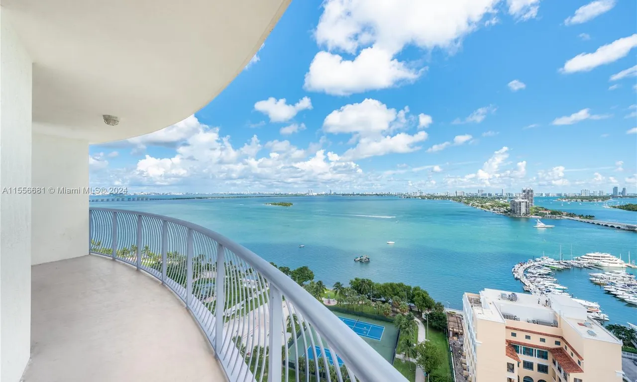 1750 N Bayshore Dr # 2202, Miami FL 33132