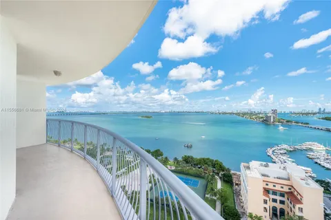 1750 N Bayshore Dr # 2202, Miami FL 33132