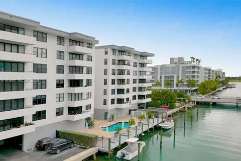 9660 W Bay Harbor Dr # 6C, Bay Harbor Islands FL 33154