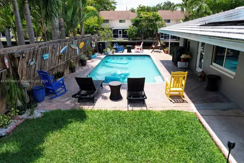 614 NE 20 St, Wilton Manors FL 33305