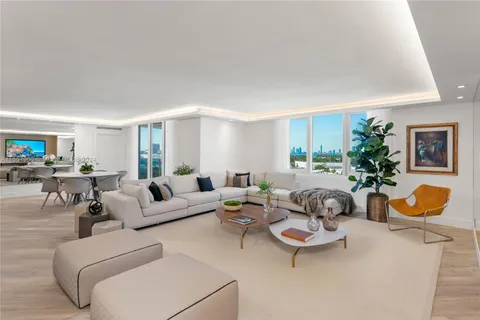 2301 Collins Ave # 1432, Miami Beach FL 33139