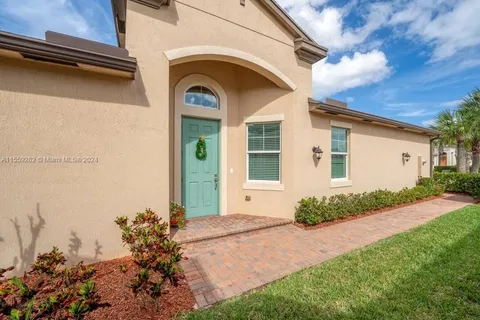 10882 Winding Lakes Circle, Port St. Lucie FL 34987