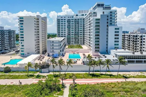 5401 Collins Ave # 209, Miami Beach FL 33140