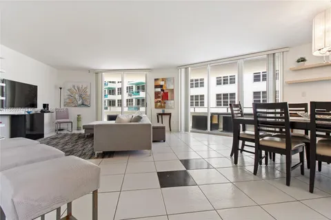 5151 Collins Ave # 324, Miami Beach FL 33140