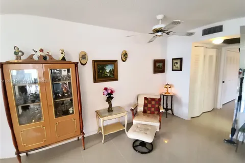 308 N Markham # 308, Deerfield Beach FL 33442