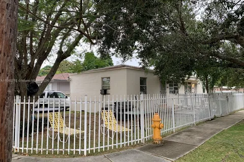 401 NW 81st St, Miami FL 33150