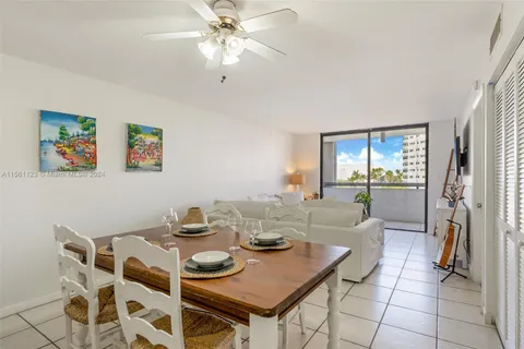 1775 Washington Ave # 5D, Miami Beach FL 33139