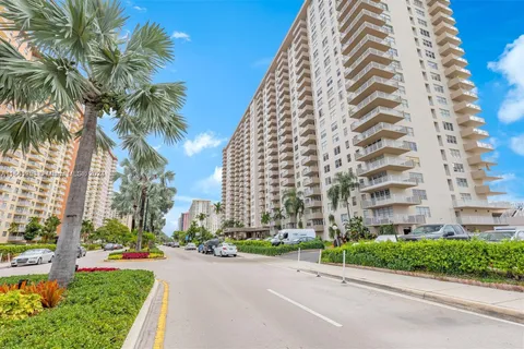 250 174th St # 1503, Sunny Isles Beach FL 33160