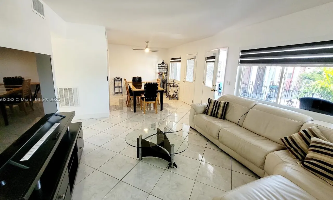 1100 Atlantic Shores Blvd # 405, Hallandale Beach FL 33009