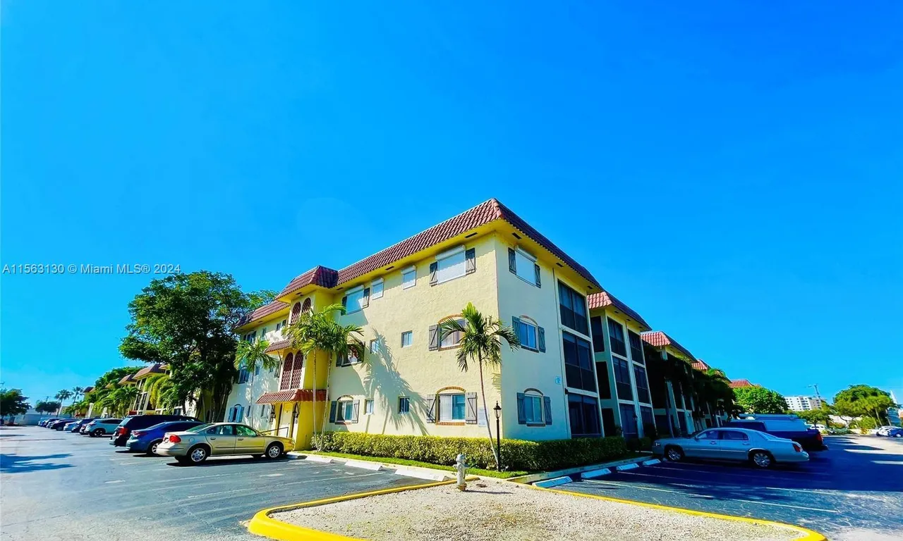 257 S Cypress Rd # 410, Pompano Beach FL 33060