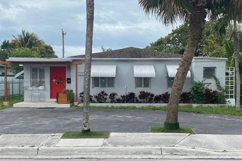 1260 NE 135 St, North Miami FL 33161