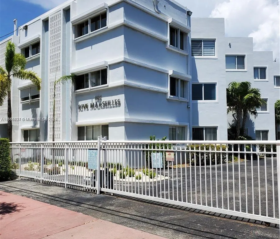 1185 Marseille Dr # 209, Miami Beach FL 33141