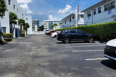 1185 Marseille Dr # 209, Miami Beach FL 33141