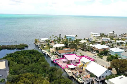 1207 Mockingbird Rd, Key Largo FL 33037