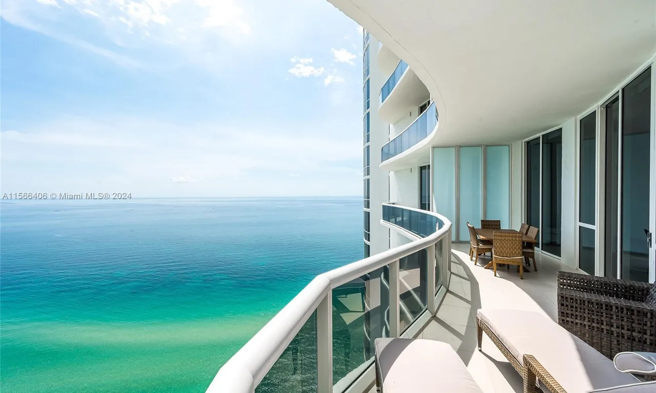 15901 Collins Ave # 3403, Sunny Isles Beach FL 33160