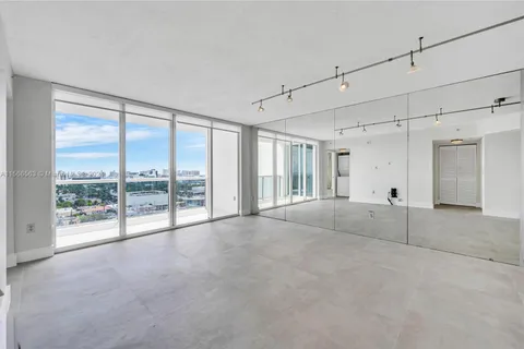 1800 Sunset Harbour Dr # 1815, Miami Beach FL 33139