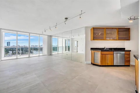 1800 Sunset Harbour Dr # 1815, Miami Beach FL 33139