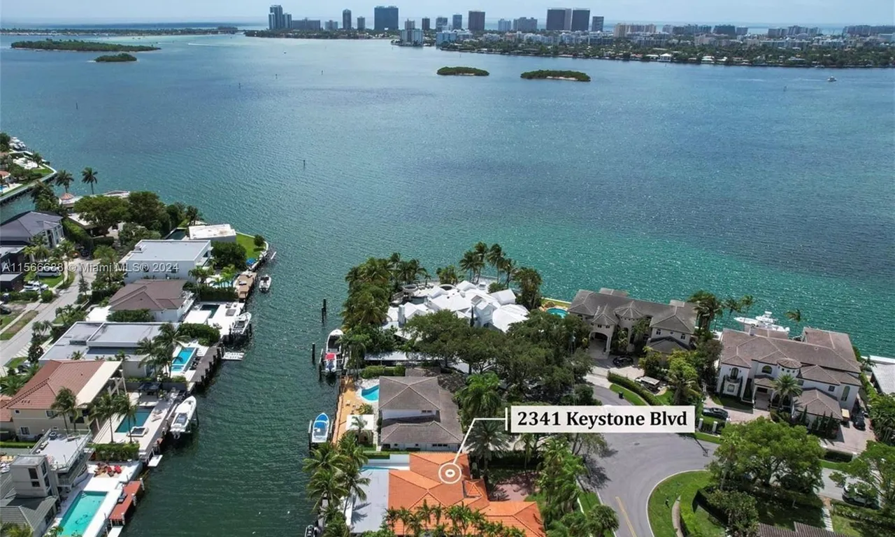 2341 KEYSTONE, North Miami FL 33181