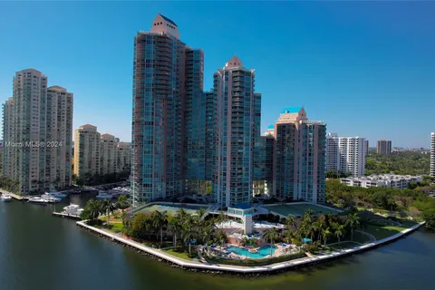 3370 Hidden Bay Dr # 1014, Aventura FL 33180