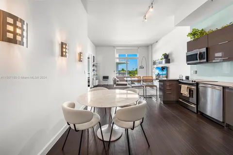 2001 Meridian Ave # 517, Miami Beach FL 33139